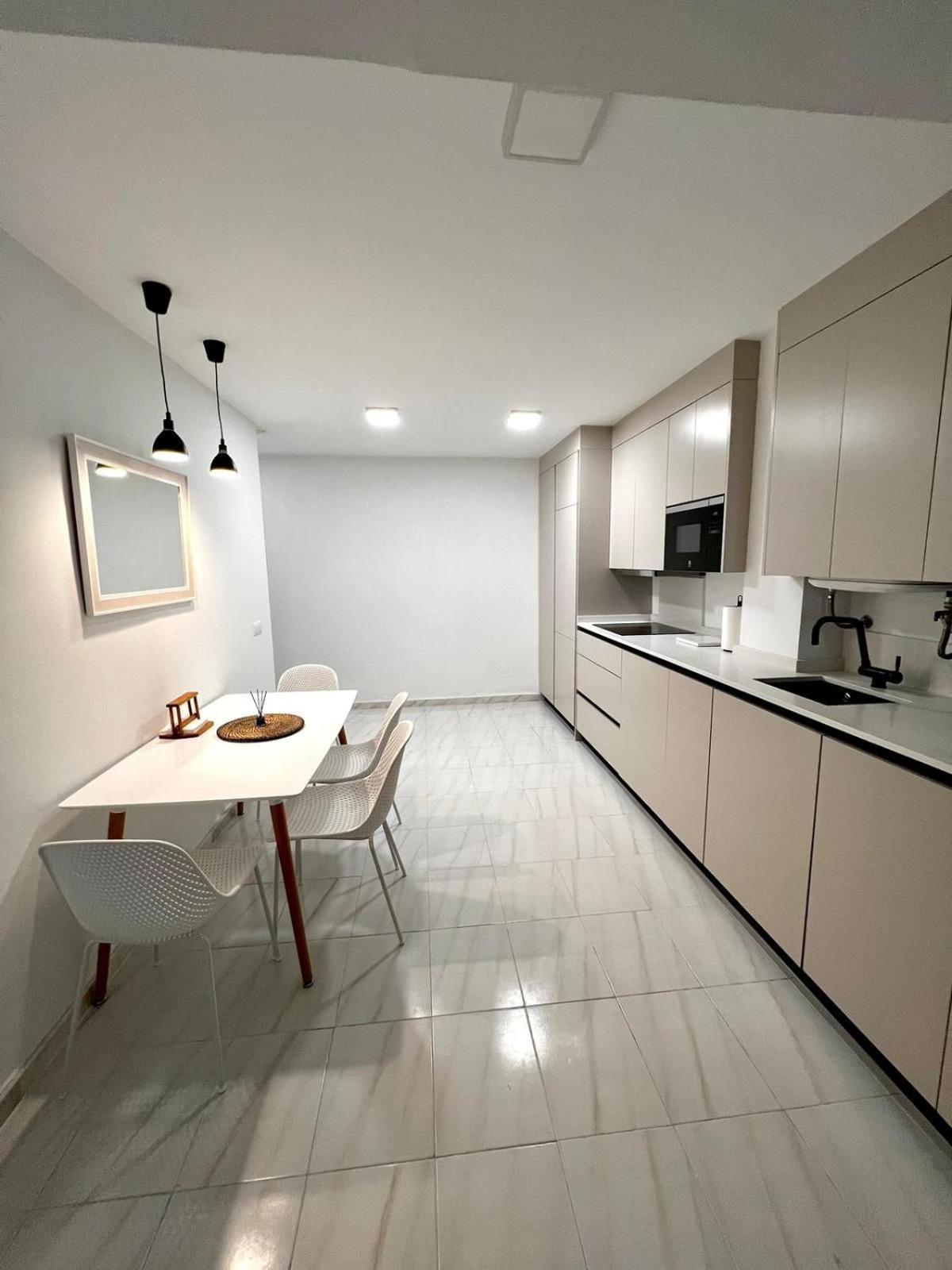Cm Malaga Soho Apartment Bagian luar foto